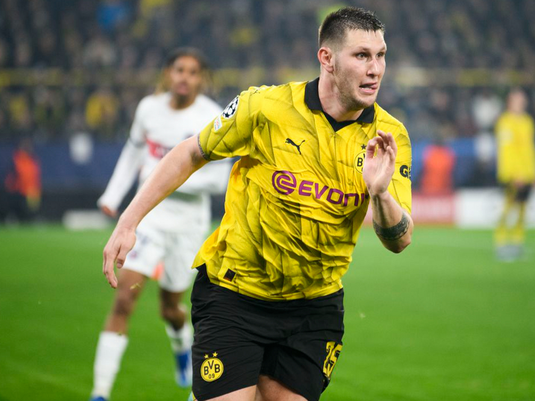 刚刚！Scout在巴黎圣日耳曼比赛中刷新纪录里程碑夜罗马遗憾出局，国际比赛日埃因霍温强势反弹的简单介绍