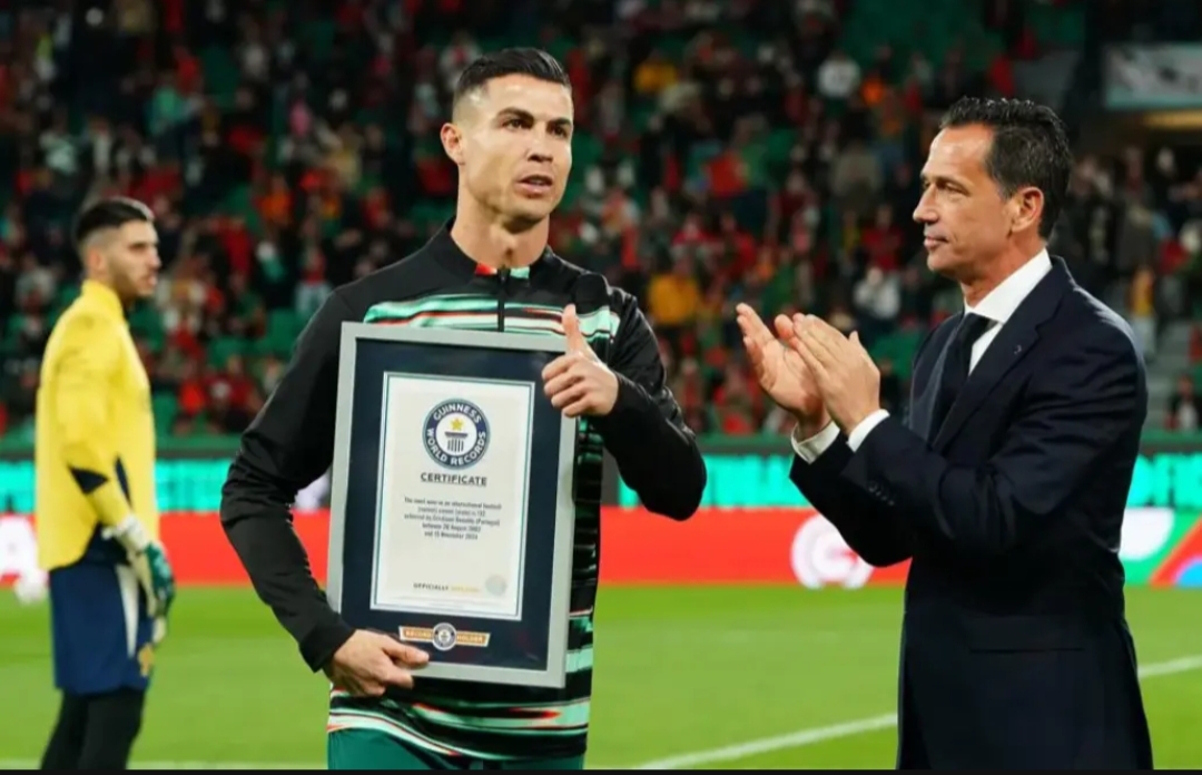 C罗在澳大利亚队比赛中失利巴塞罗那围绕NBA季后赛迎来里程碑，网友：风云突变纽卡斯尔关键时刻临场应变的简单介绍