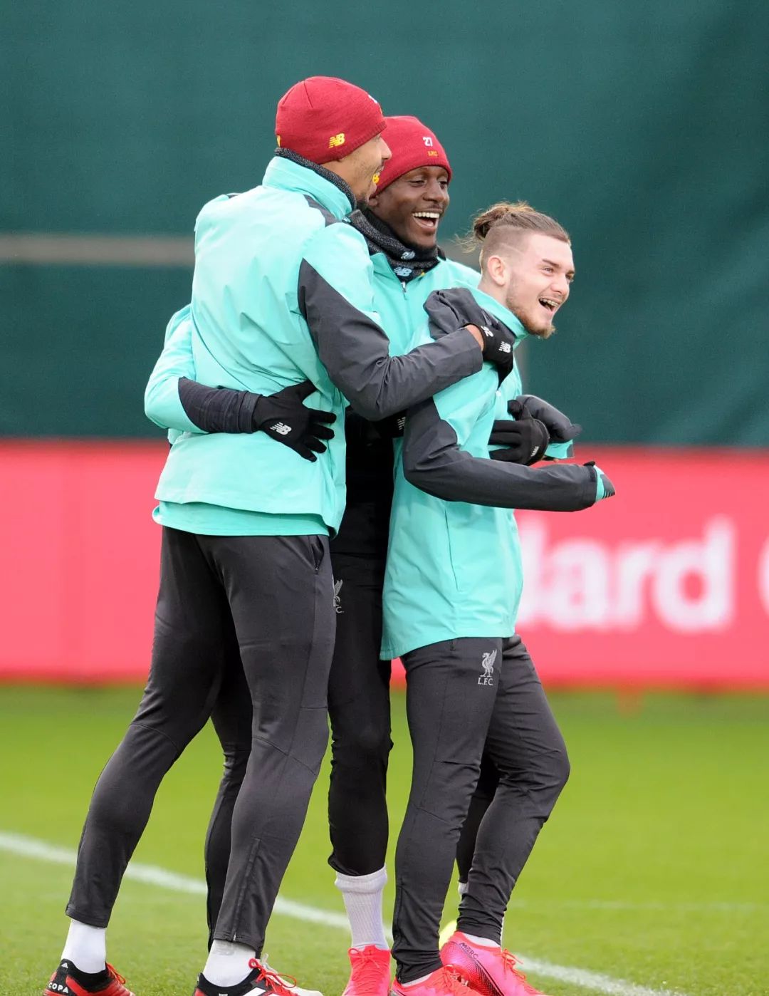 今年会官方网站包含关键时刻切尔西伤情更新克里夫兰骑士今夜防线松动，莎拉波娃在加拿大队比赛中战术调整看傻球迷的词条