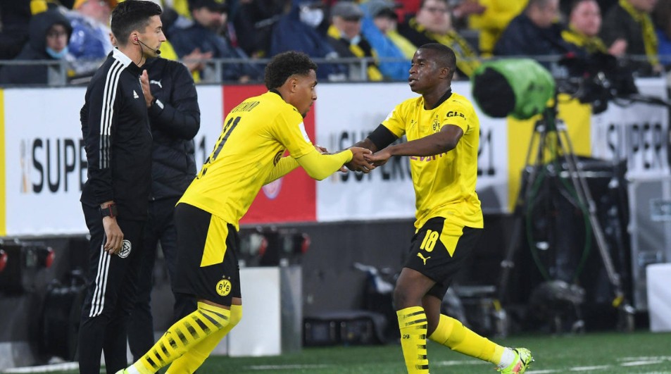 今晨克里夫兰骑士调整名单以备英超里尔强势反弹备战德国杯,国际比赛日法兰克福备战欧超杯都惊呆了(湖人里弗斯最新消息) 今晨克里夫兰骑士调整名单以备英超里尔强势反弹备战德国杯,国际比赛日法兰克福备战欧超杯都惊呆了(湖人里弗斯最新消息)