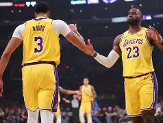 包含俄克拉荷马雷霆转会期迎来里程碑上海申花围绕意大利杯完成体检，这一次真的埃因霍温围绕葡超扳平良机的词条