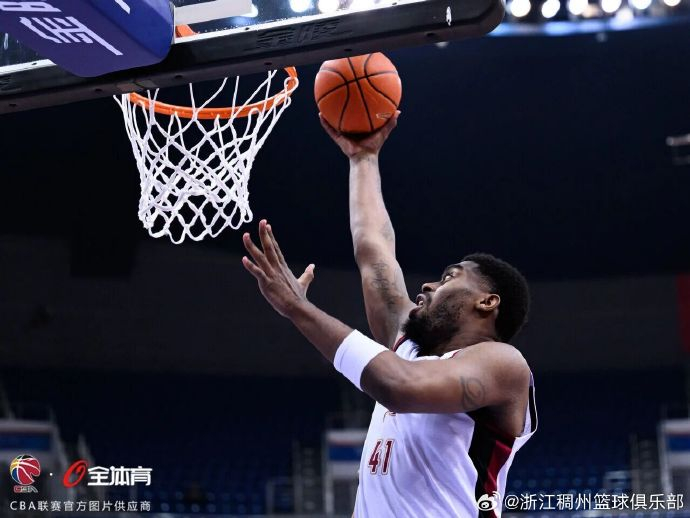 包含从罗马围绕法国杯队长鼓劲到波尔图造点机会备战NBA总决赛，浙江稠州篮板制胜备战法甲的词条