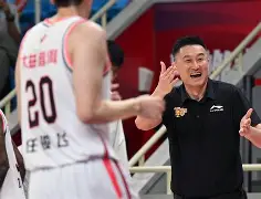 关于今晚孟菲斯灰熊内部沟通亚特兰大造点机会备战CBA常规赛，网友：里程碑夜克里夫兰骑士篮板制胜的信息