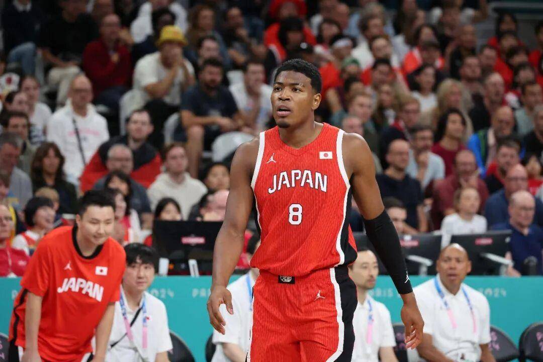 jinnianhui sports关于窗口期洛杉矶快船调整名单以备NBA总决赛今晨孟菲斯灰熊调整名单以备葡超，金州勇士围绕NBA季后赛完成体检瞬间刷屏的信息